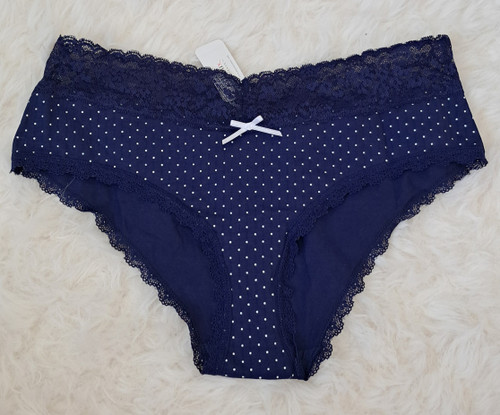 شورت فانتزی گیپور دار خالخالی انگلیسی