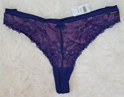 شورت تانگ توری انگلیسی