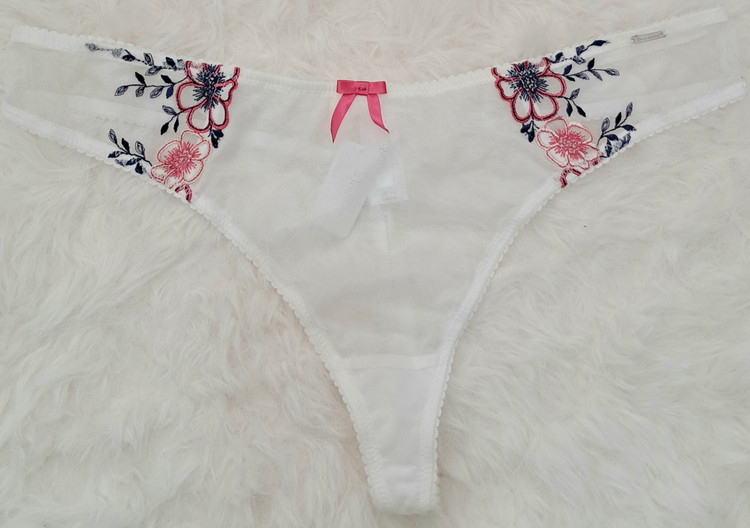 شورت تانگ توری گلدوزی شده انگلیسی