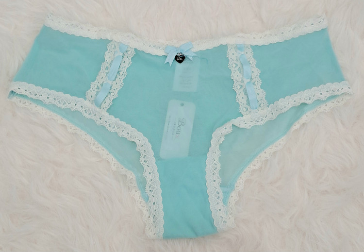 شورت توری گیپور دار انگلیسی