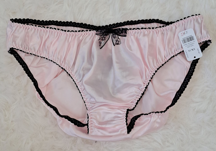 شورت فانتزی ساتن انگلیسی