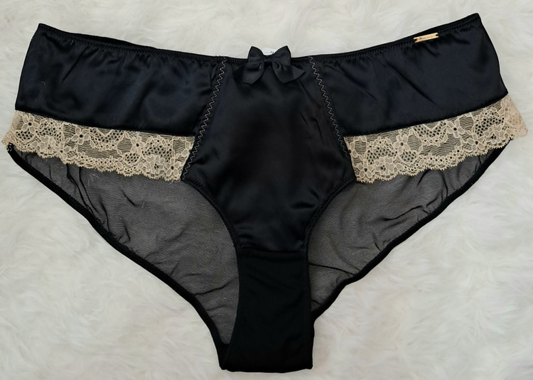 شورت فانتزی ساتن تور انگلیسی