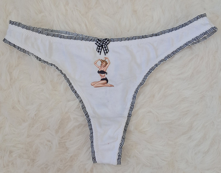 شورت فانتزی نخی تانگ انگلیسی